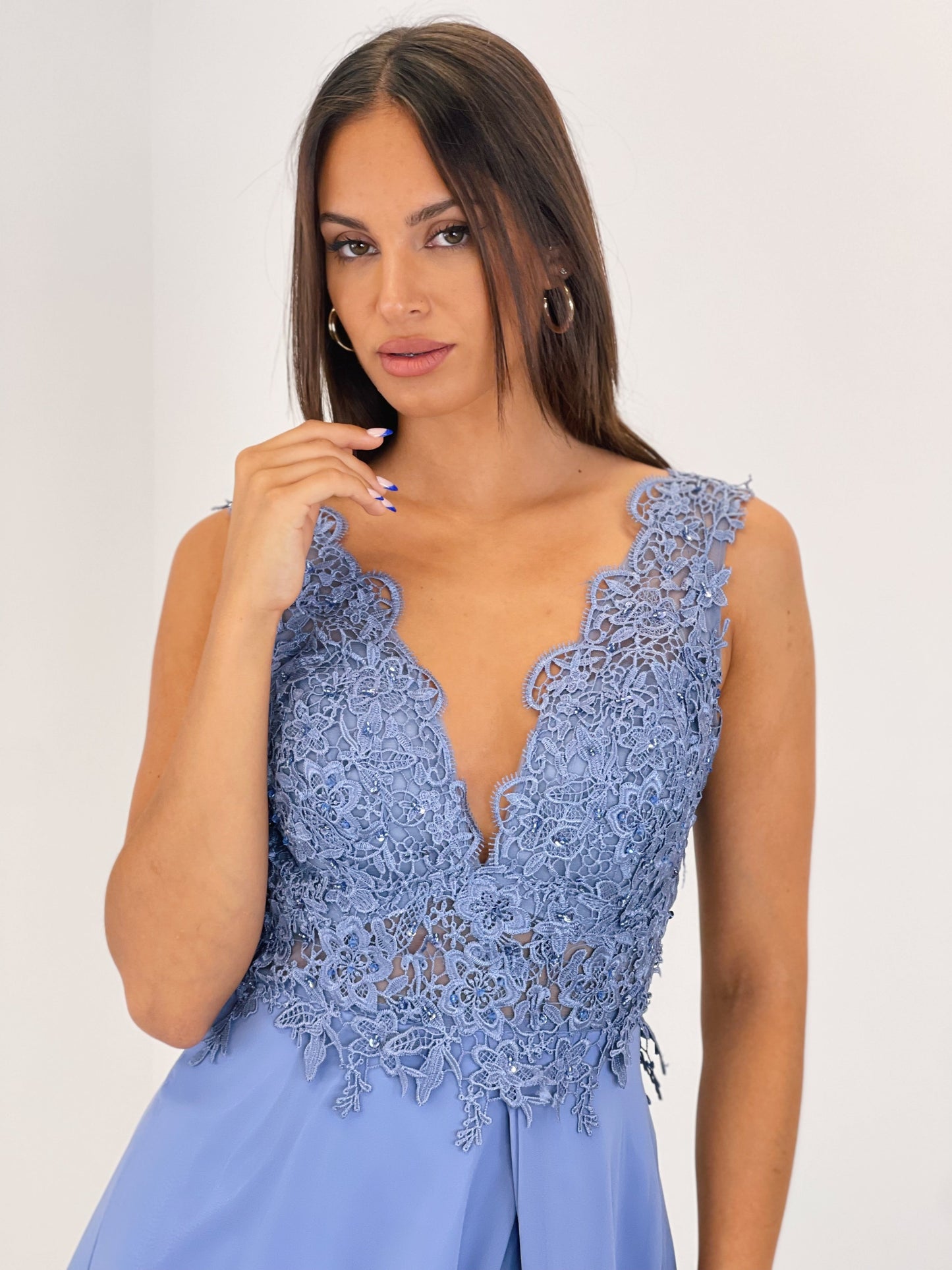 Vestido de ceremonia color azul cielo con bordados | Zebra&Maduixa