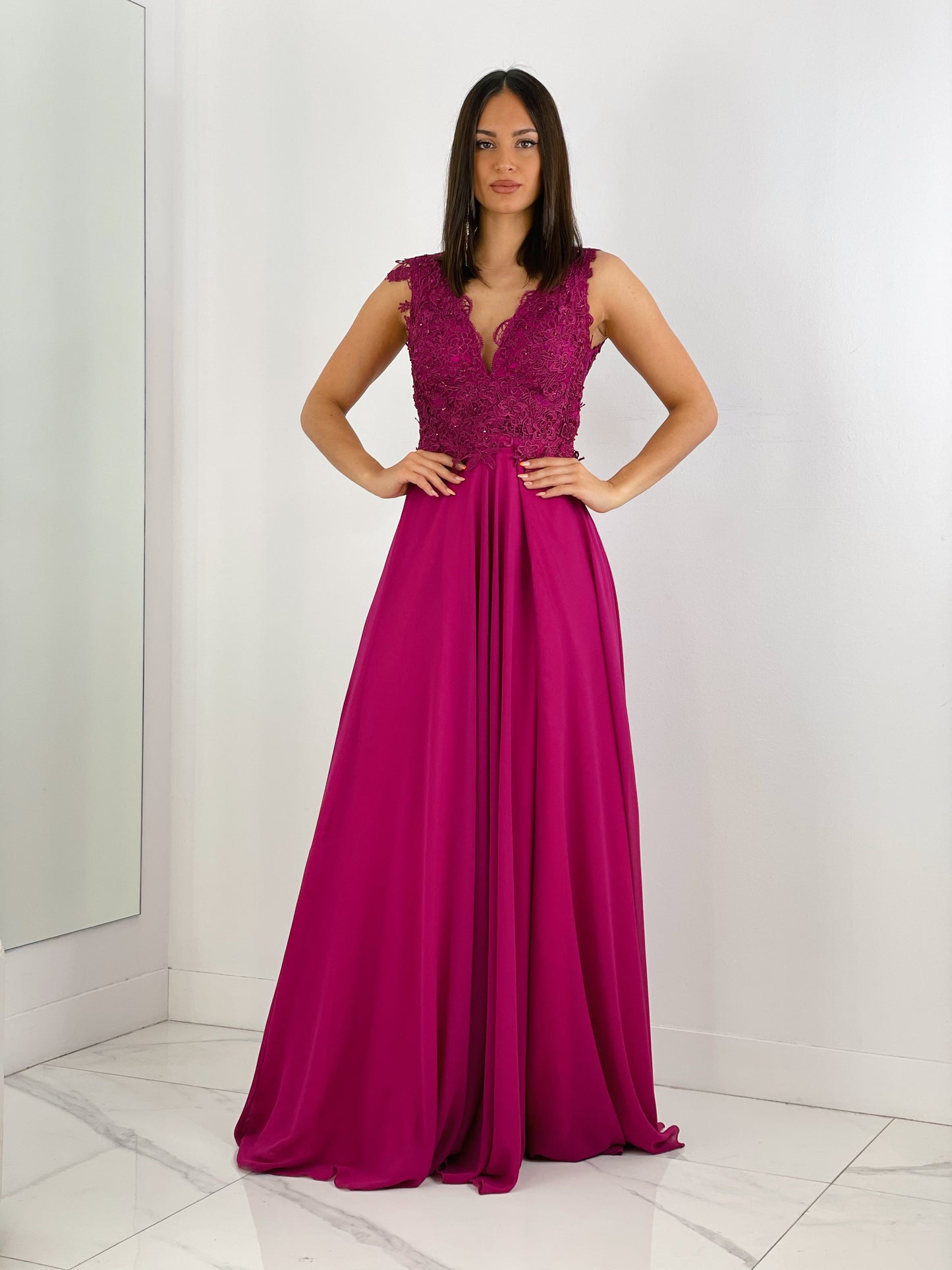 Vestido de ceremonia color buganvilla con bordados | Zebra&Maduixa