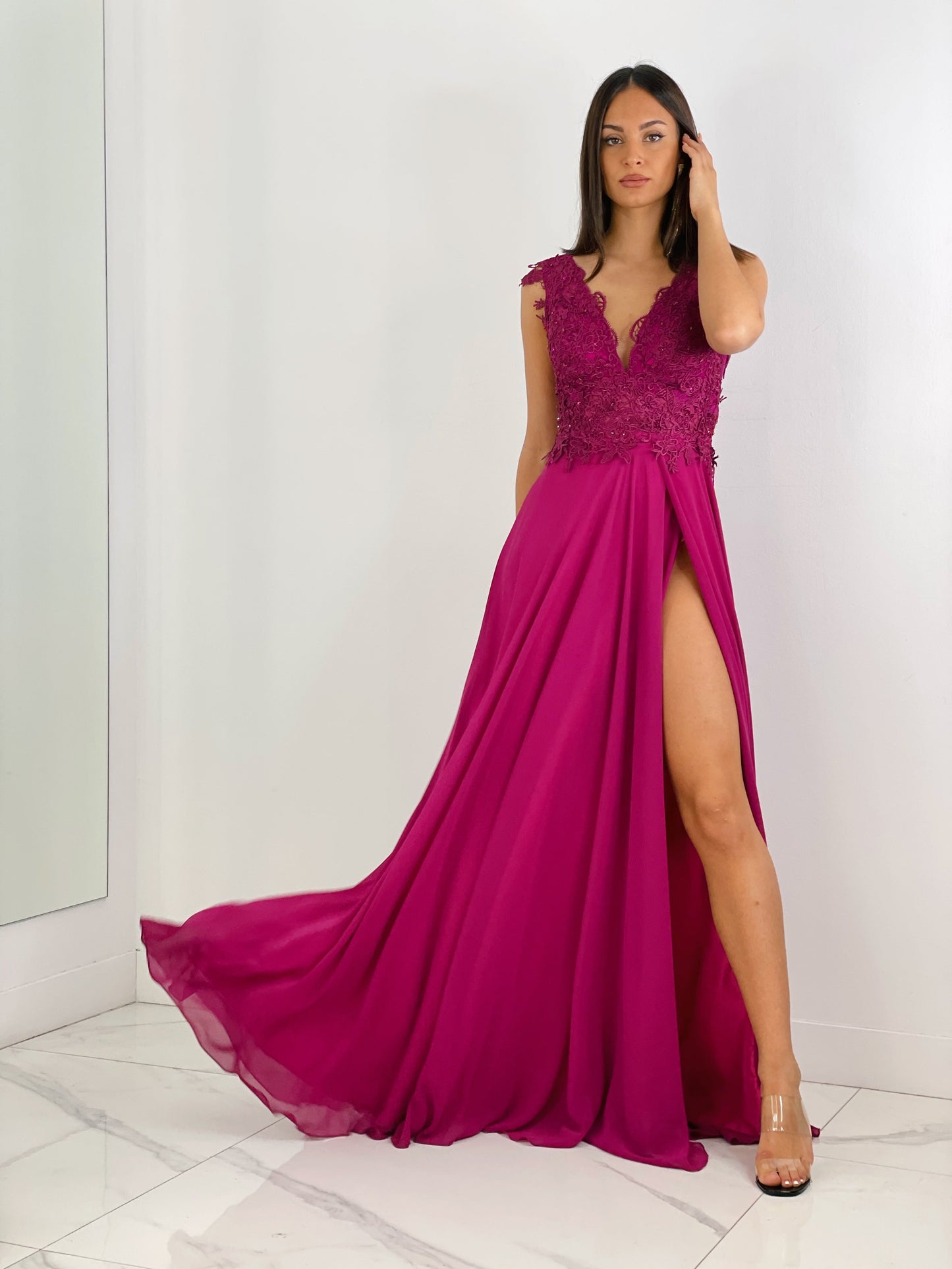 Vestido de ceremonia color buganvilla con bordados | Zebra&Maduixa